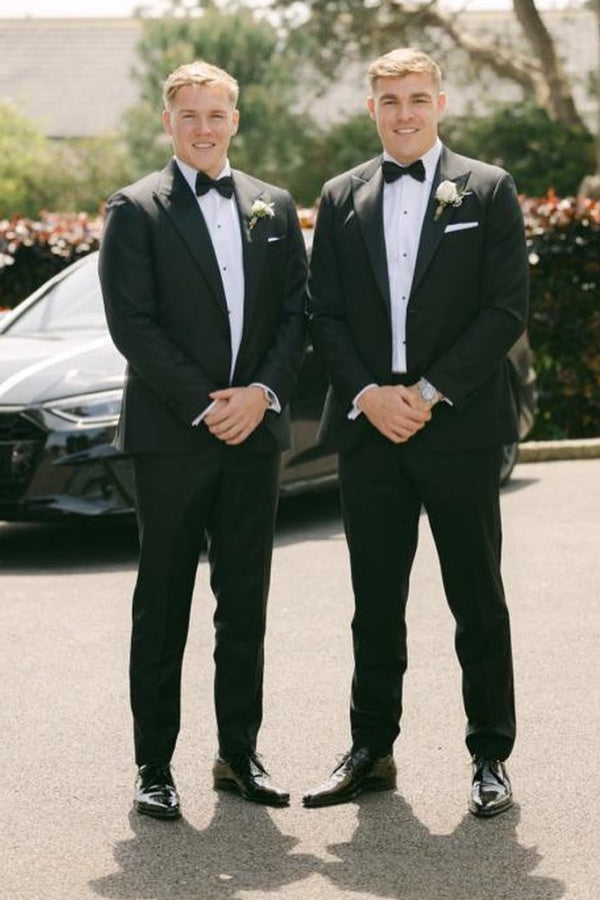 Classical Black Peaked Lapel Wedding Groomsmen Suits