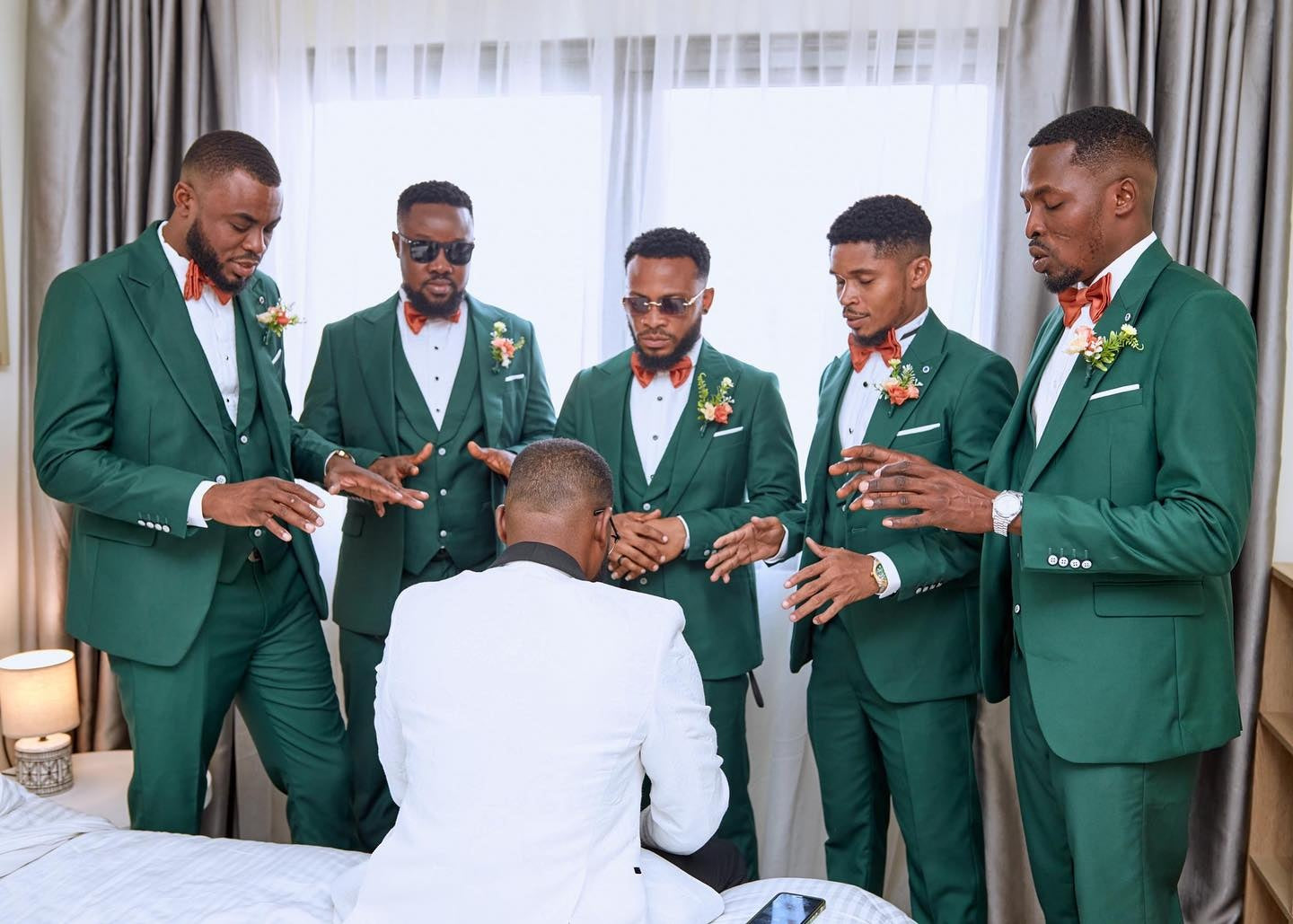 Bespoke Green 3 Piece Peaked Lapel Wedding Groomsmen Suits