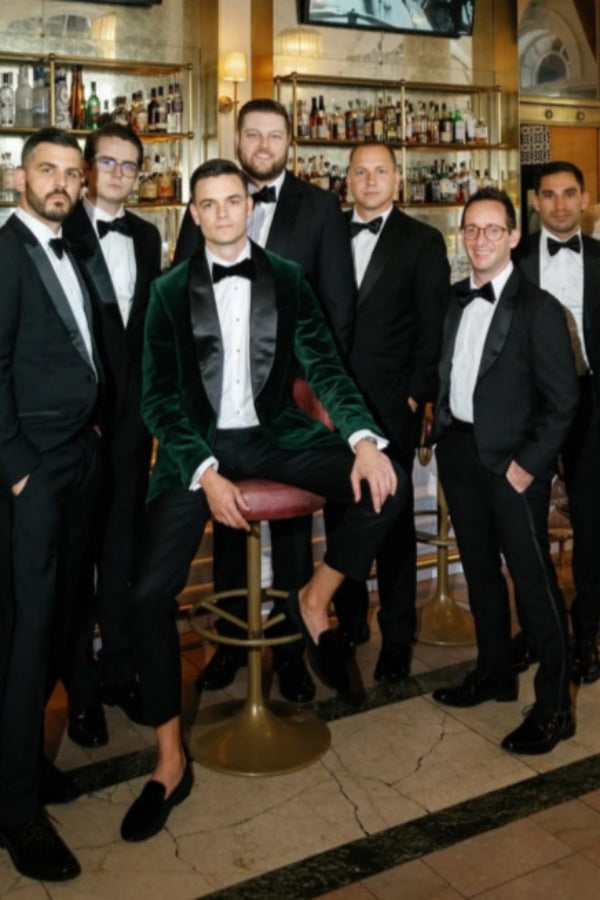 Bespoke Black Wedding Groomsmen Suits With Satin Shawl Lapel