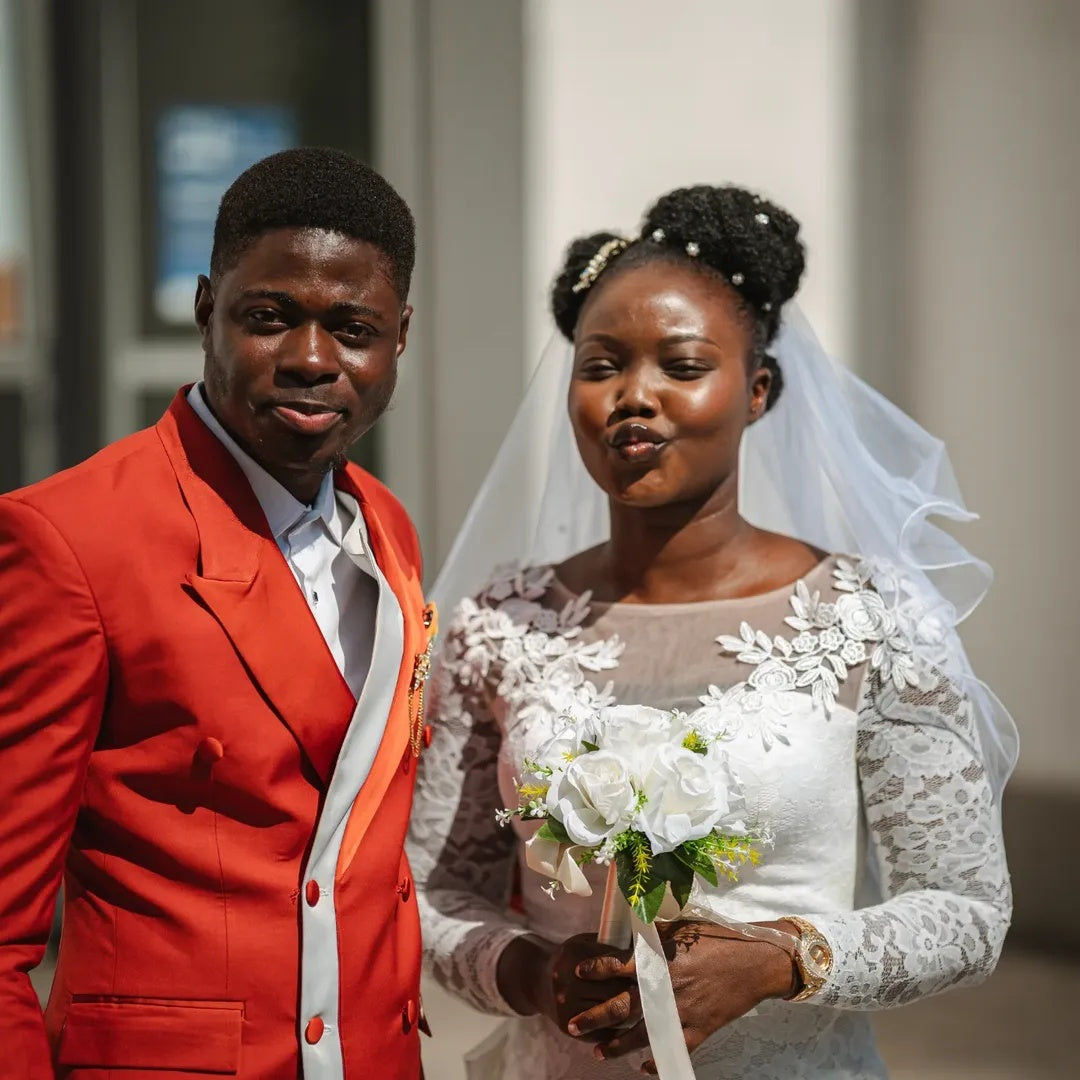 Stylish Red Peaked Lapel Double Breasted Wedding Groomsmen Suits
