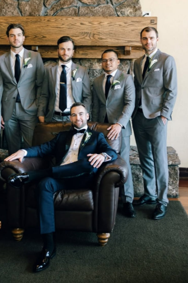 Best Fitted Gray Notched Lapel Wedding Groomsmen Suits