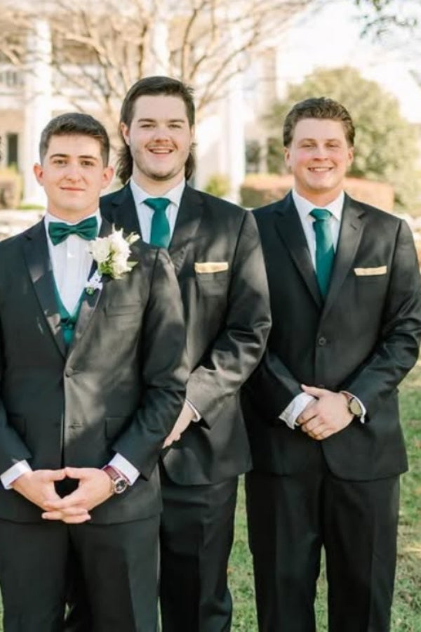 New Arrival Dark Green Notched Lapel Wedding Groomsmen Suits