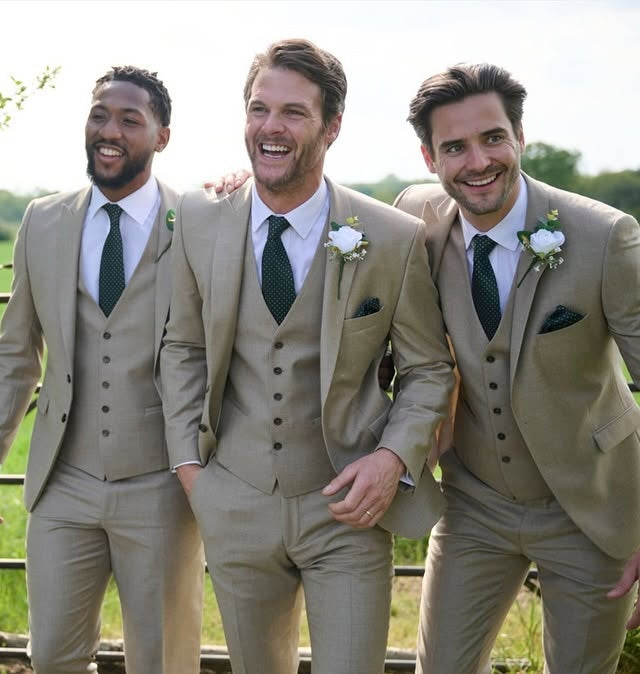 Light Khaki 3 Pieces Notched Lapel Wedding Groomsmen Suits