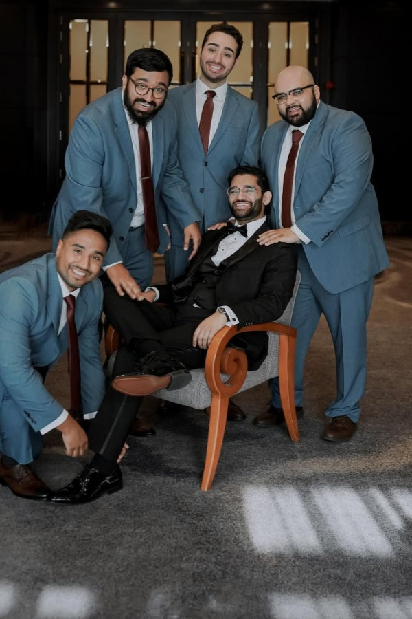 Newest Stylish Blue Notched Lapel Wedding Groomsmen Suits