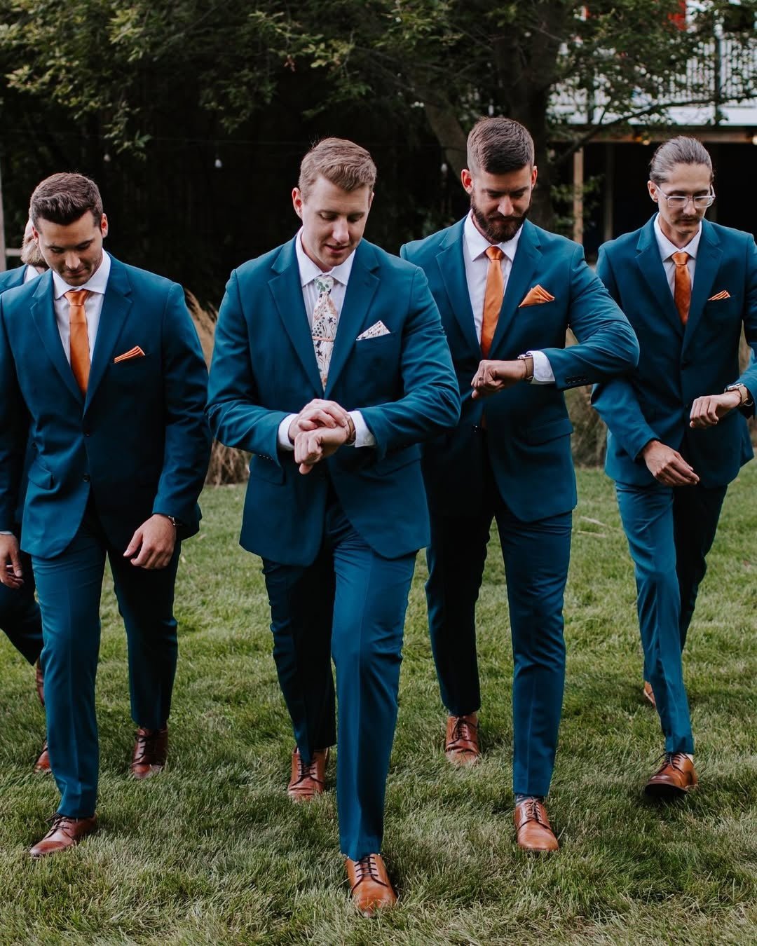Dark Blue New Arrival Notched Lapel Wedding Groomsmen Suits