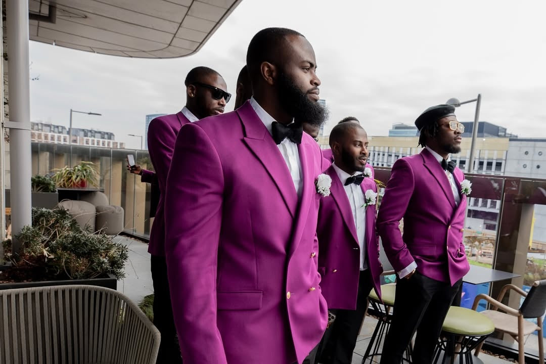 Glamorous Purple peaked Lapel Double Breasted Wedding Groomsmen Suits