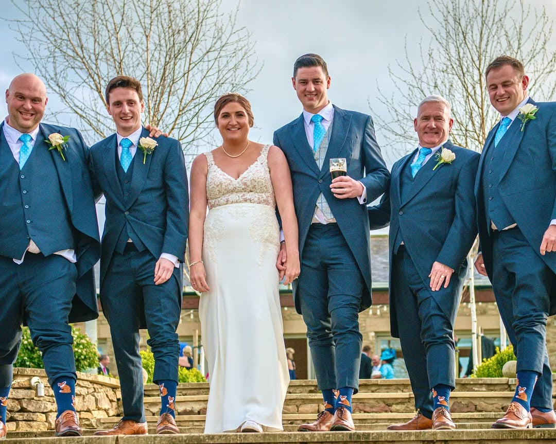 Best Fitted Blue Peaked Lapel 3 Pieces Wedding Groomsmen Suits