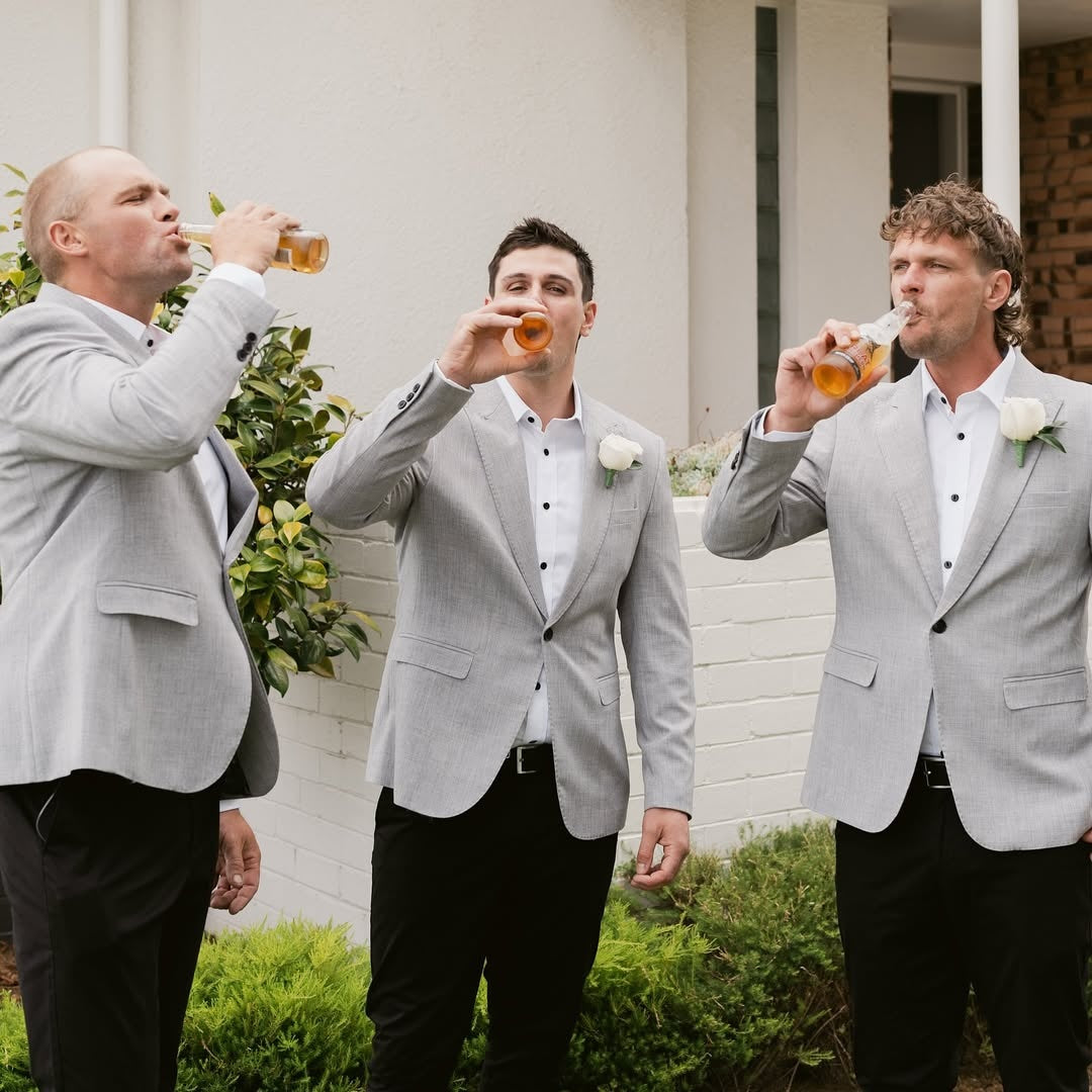 Handsome Gray Peaked Lapel Wedding Groomsmen Suits