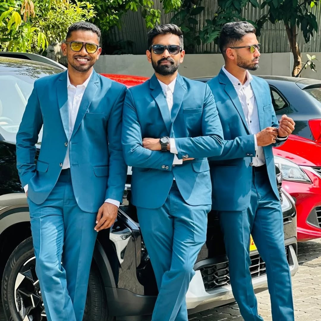 Newest Chic Blue Notched Lapel Wedding Groomsmen Suits