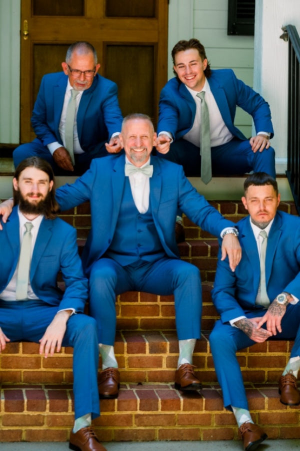 Modern Blue Notched Lapel Wedding Groomsmen Suits