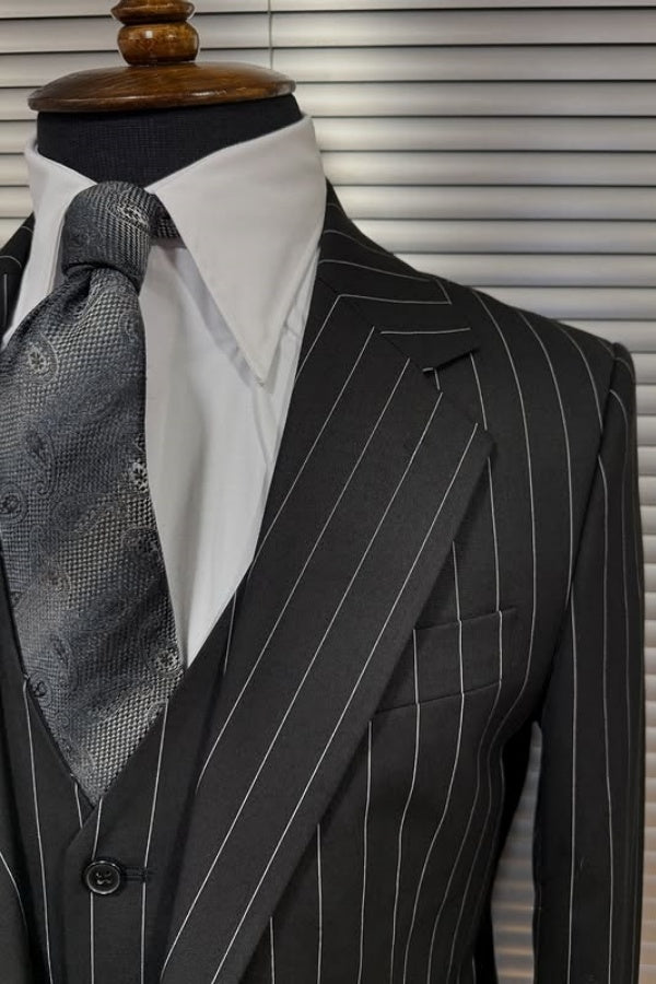 Fancy Black Pinstriped Newest Peaked Lapel Men Business Suits