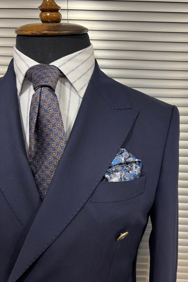 Newest Dark Blue Peaked Lapel Business Suits For Men