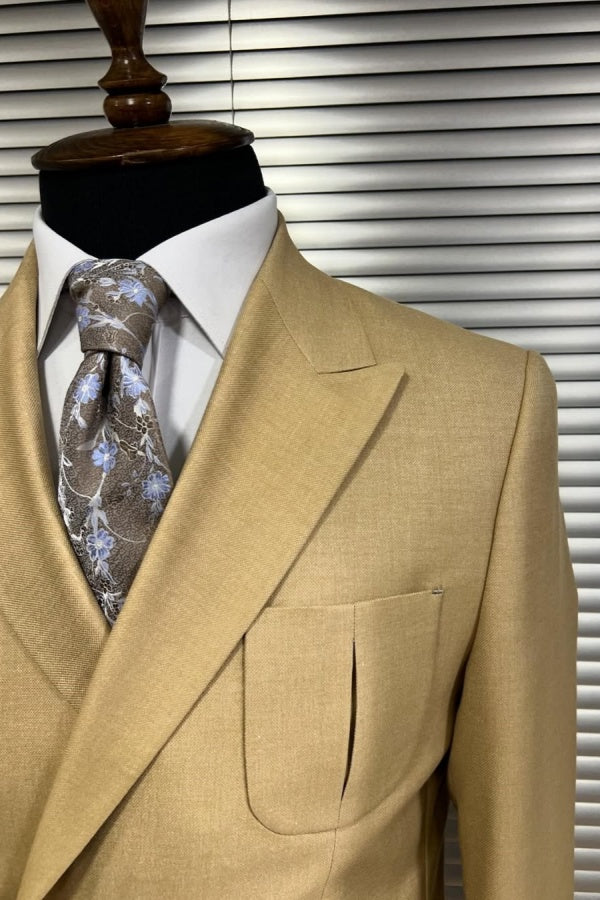 Modern Khaki Double Breasted Peaked Lapel Business Suits