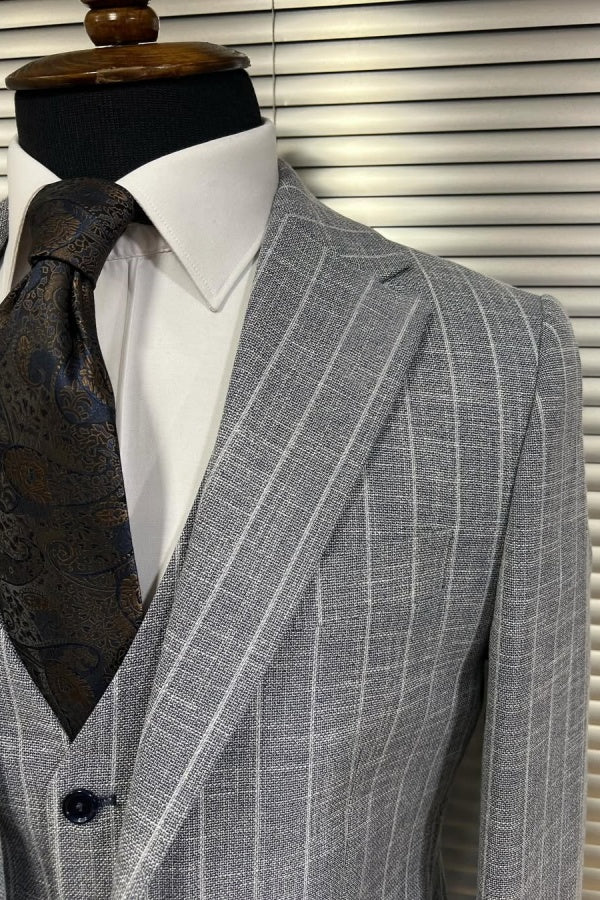 Modern Gray Striped Peaked Lapel Business Suits