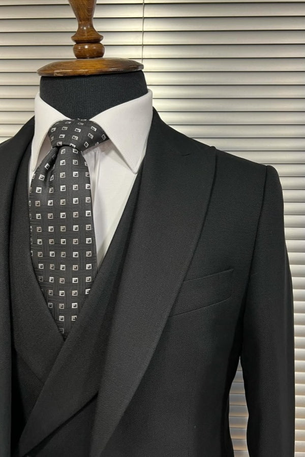 Best Fitted Black Peaked Lapel Business Men Suits