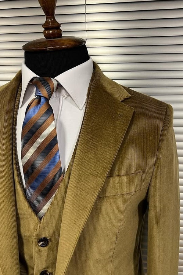 Chic Brown Corduroy 3 Pieces Peaked Lapel Business Suits