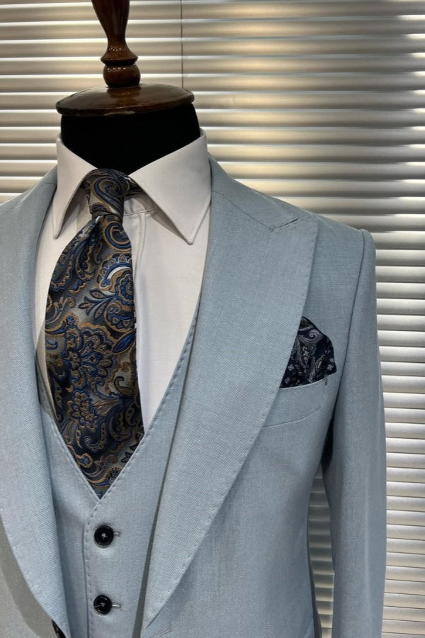Elegant Sky Blue Peaked Lapel 3 Pieces Business Suits