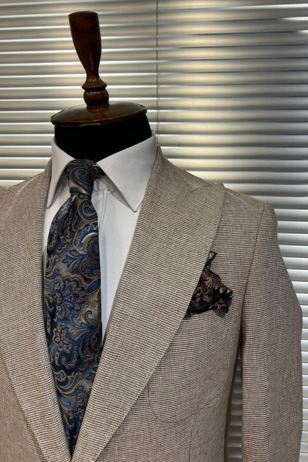 Warm Taupe Peaked Lapel Plaid Business Men Suits