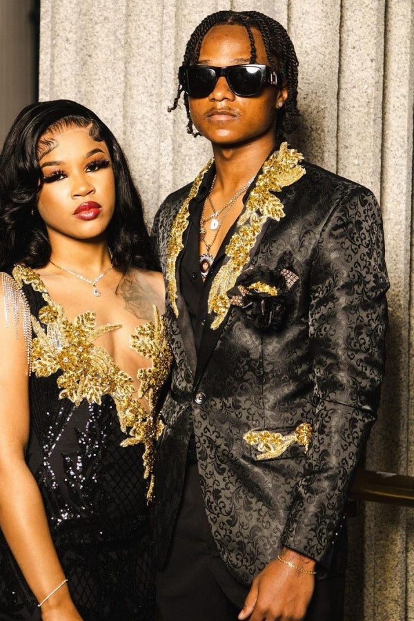 Black Jacquard Peaked Lapel Appliques Prom Suits