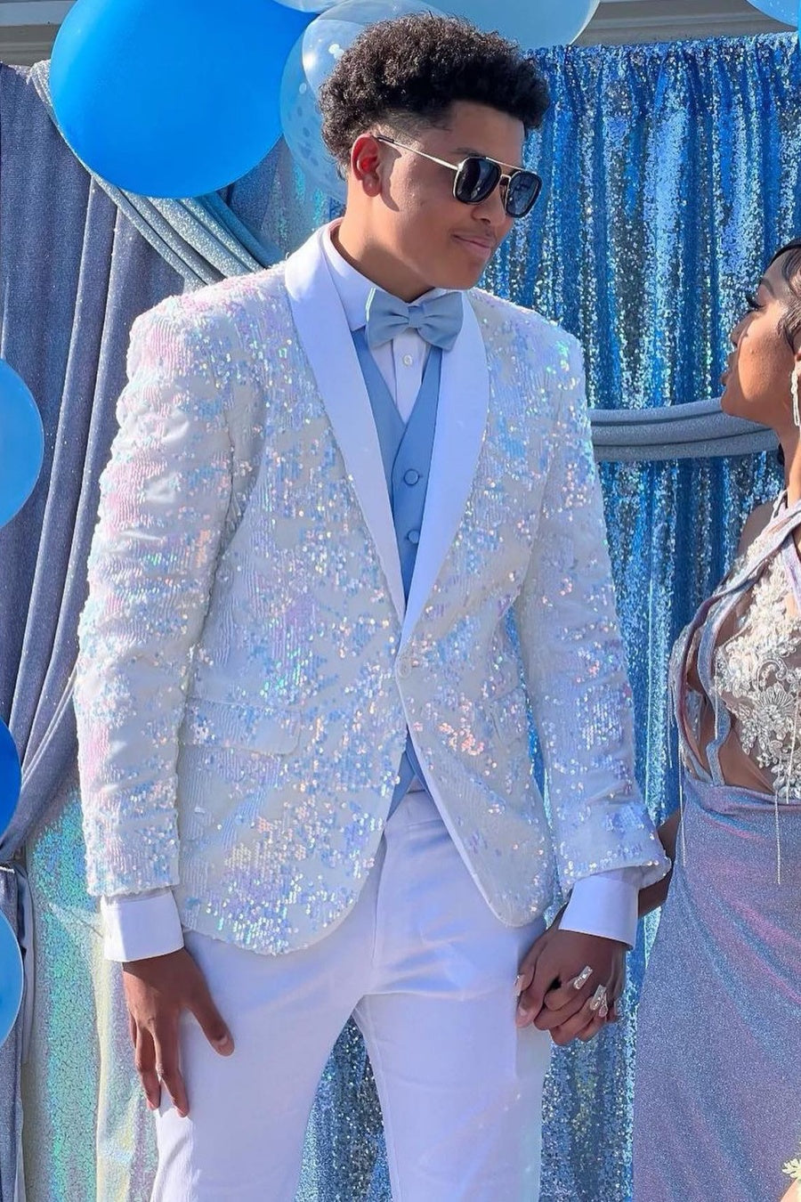 Modern White Shawl Lapel Sequins Prom Suits