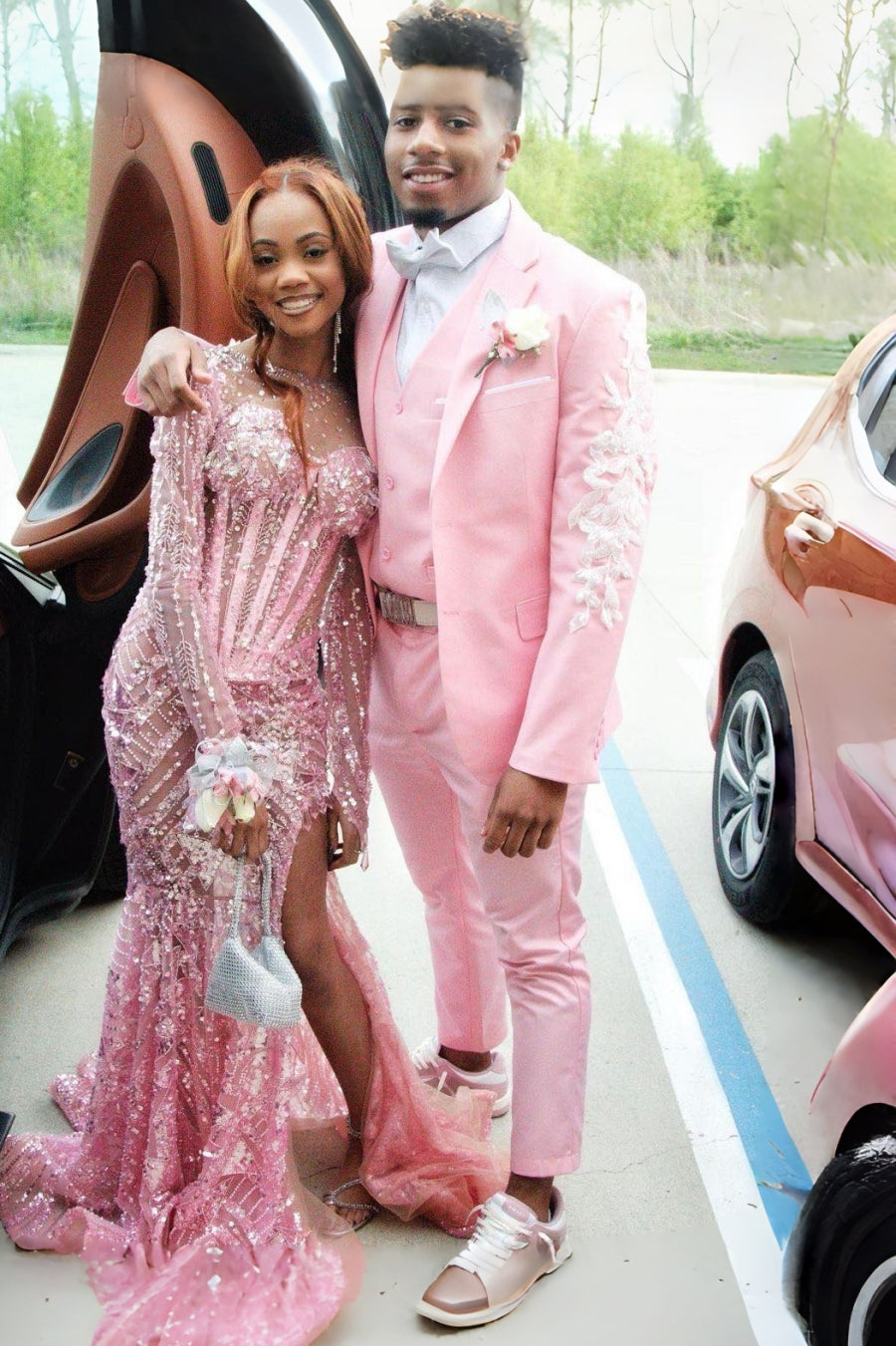 Glamorous Pink 3 Pieces Notched Lapel Prom Suits With Appliques