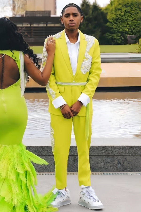 Yellow Appliques Notched Lapel Prom Men Suits With Belt