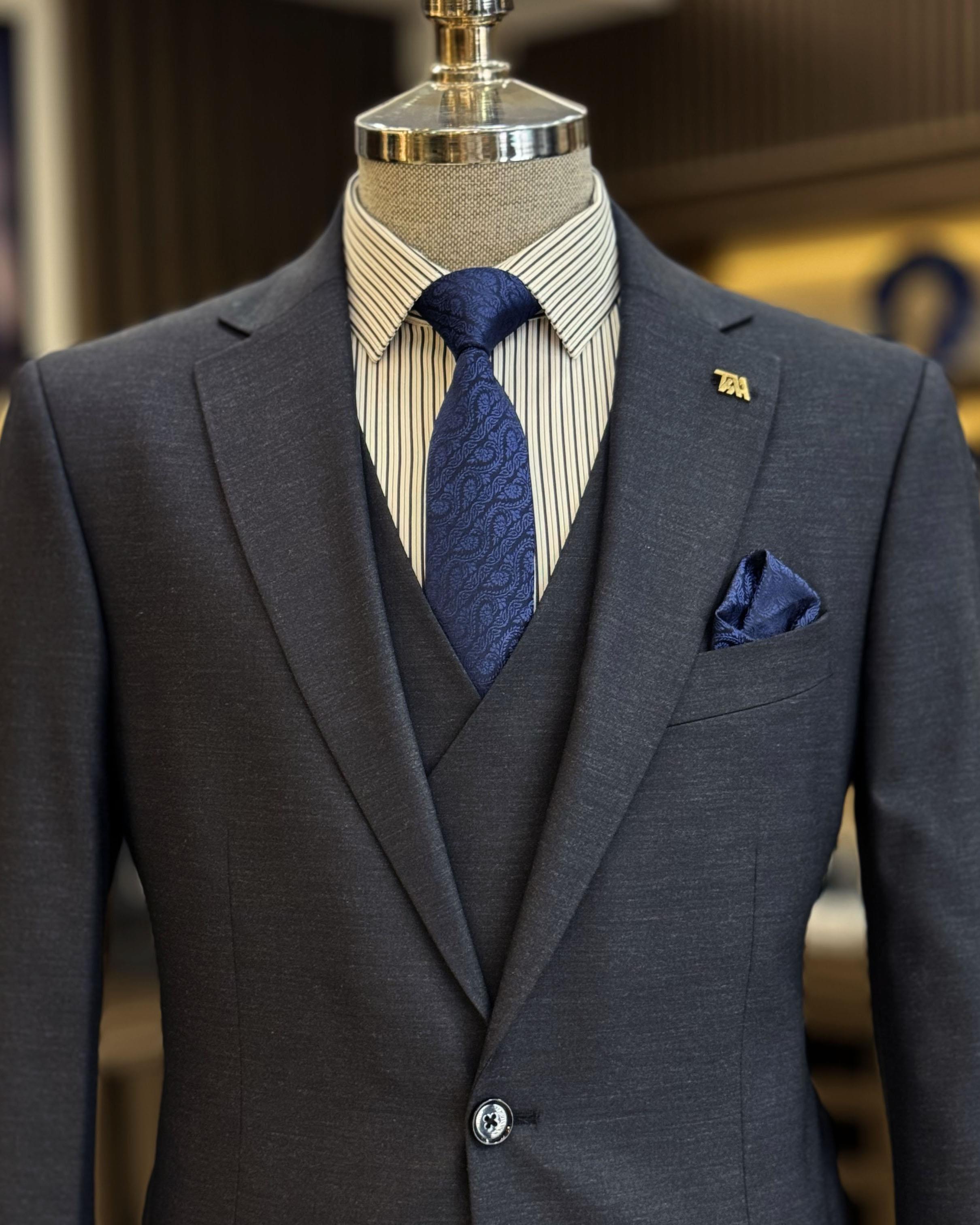 Formal Dark Blue Close Fitting Suits For Men With Waistcoat