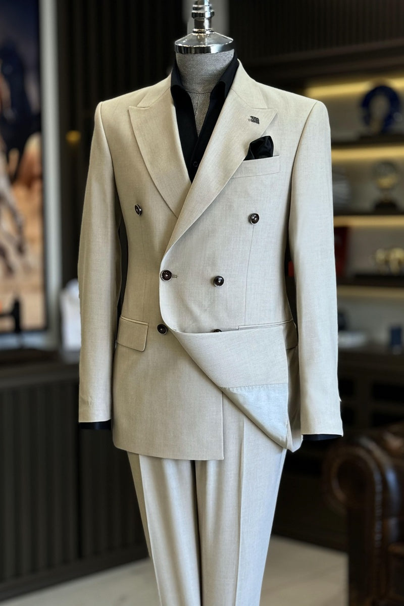 Stylish Off-White Newest Double Breasted Men’s Business Suits