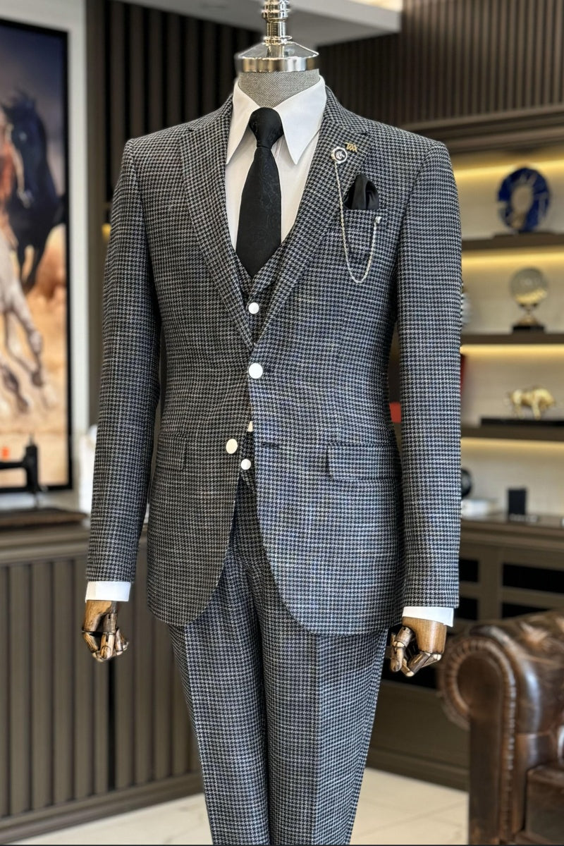 Classic Black Plaid 3 Pieces Notched Lapel Business Suits