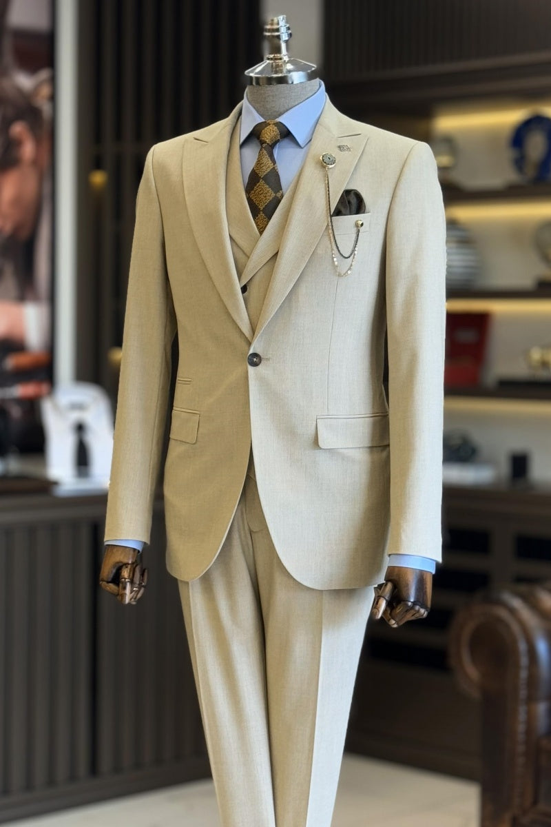 Light Khaki Newest 3 Pieces Close Fitting Business Suits For Men