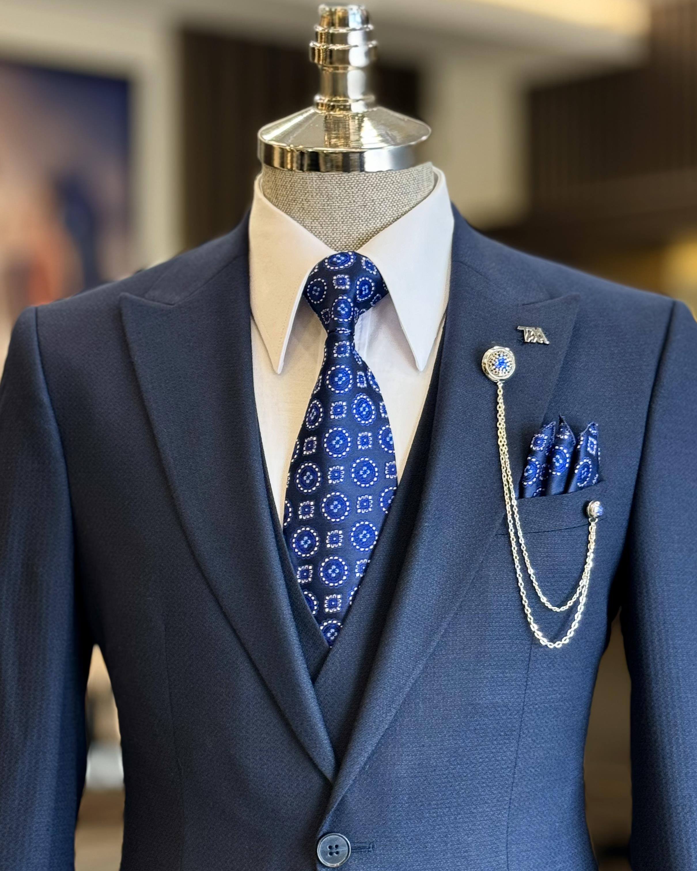 Dark Blue 3 Pieces Peaked Lapel Bespoke Men's Formal Suits