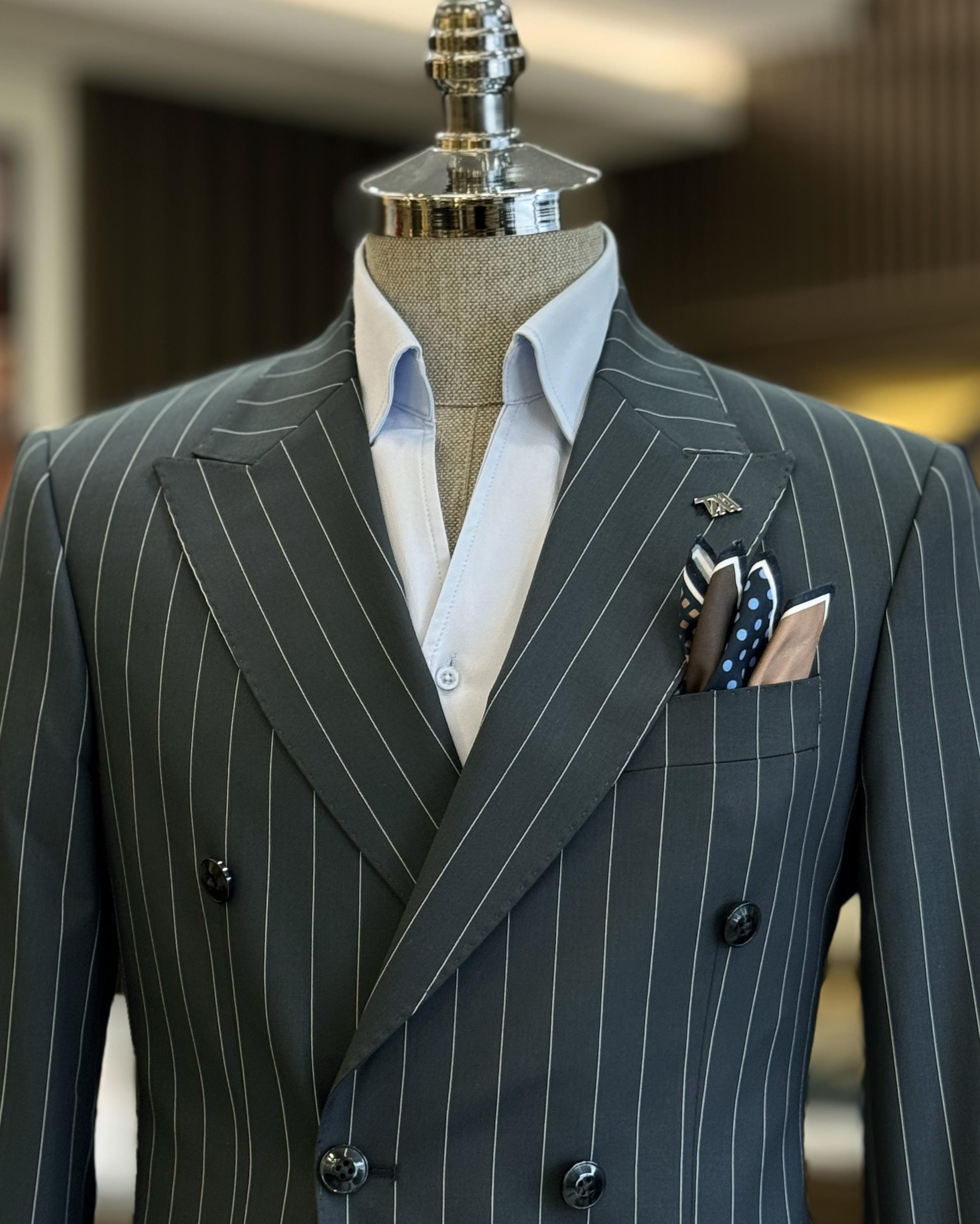 Fashion Dark Green Double Breasted Pinstriped Peaked Lapel Business Suits