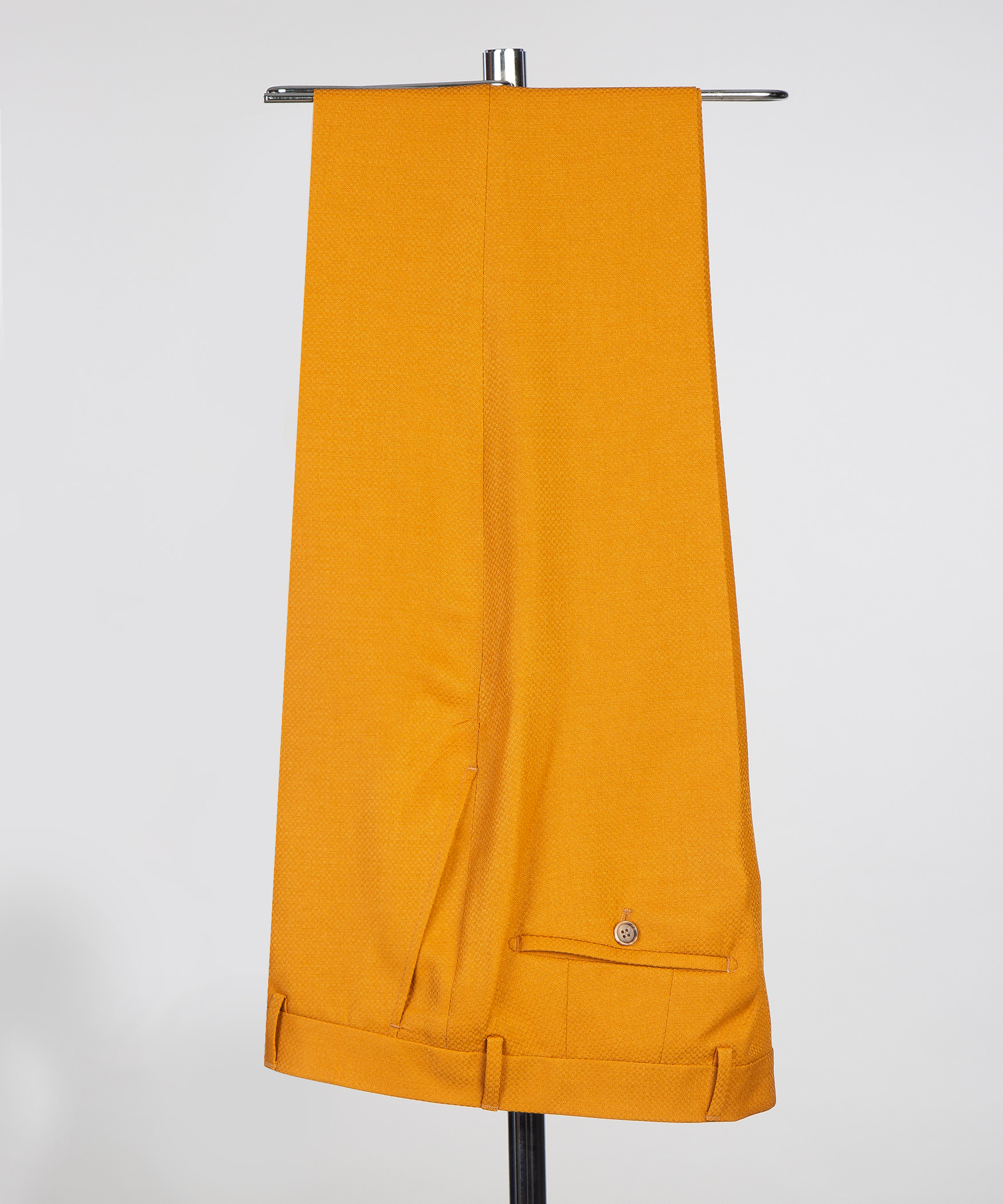 Stylish Orange Peaked Lapel with Two-Layer Satin Double Breasted Men's Suit