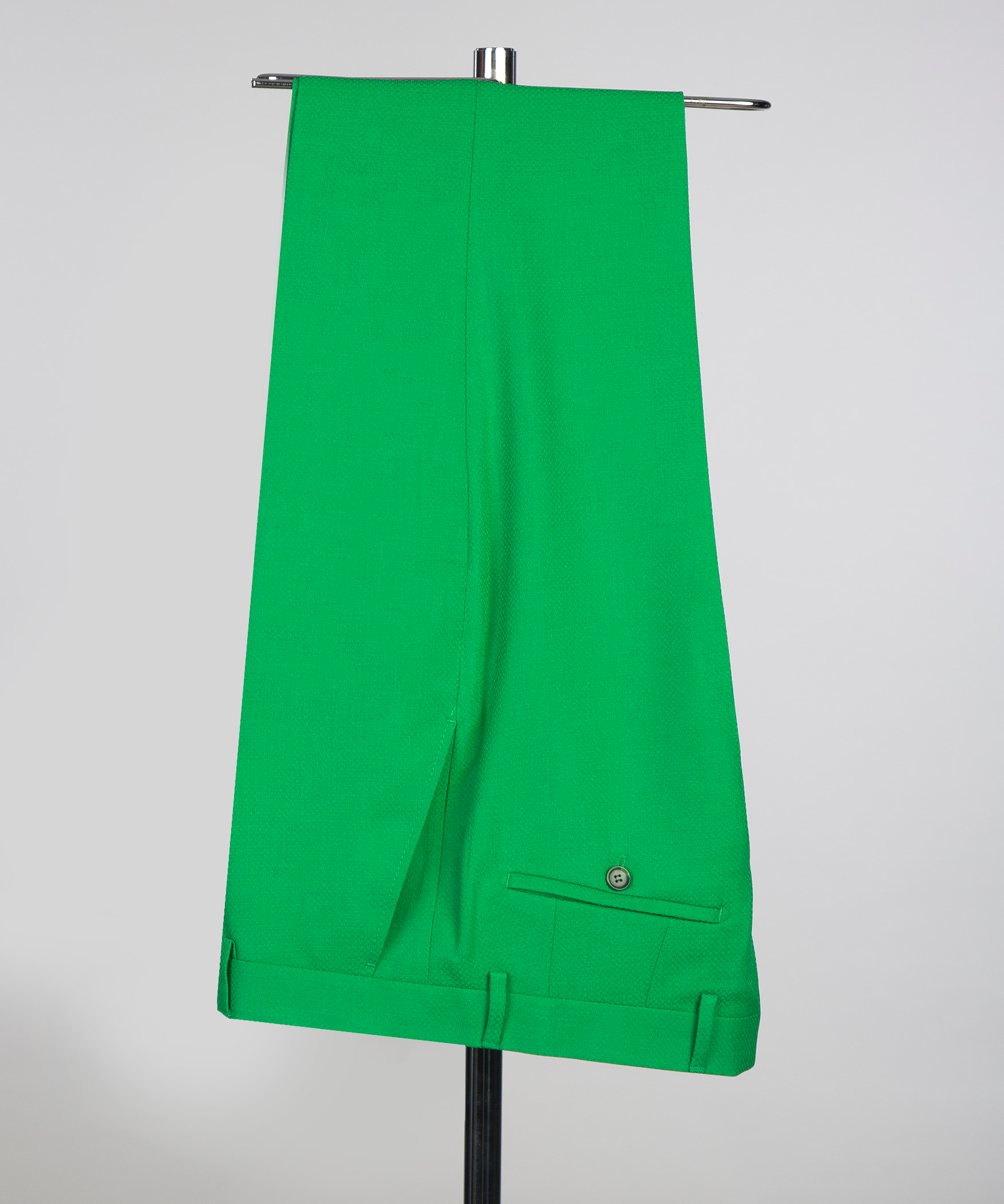 Fashion Green Peaked Lapel with Two-layer Satin Double Breasted Prom Suits