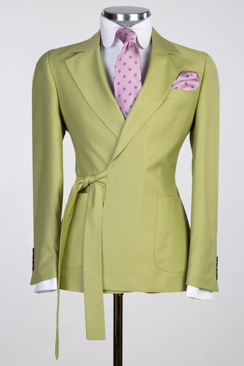 Glamorous Light Green Notched Lapel Prom Suits With Belt