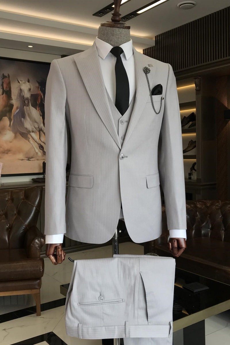 Chic 3 Pieces Light Gray Pinstripe Bespoke Formal Slim Fit Suits For Men