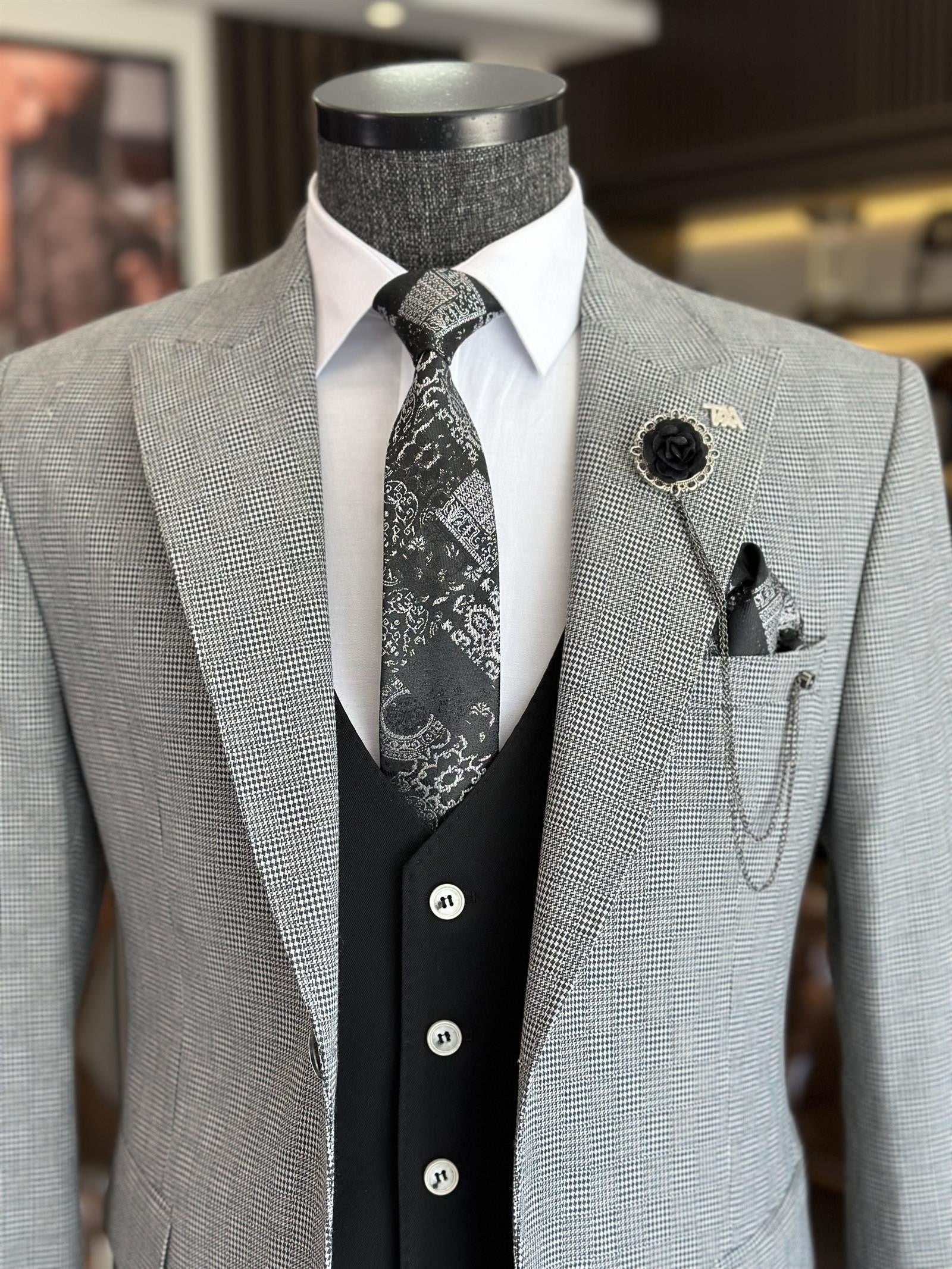 Modern Light Gray Plaid Slim Fit Formal Suits With Black Waistcoat