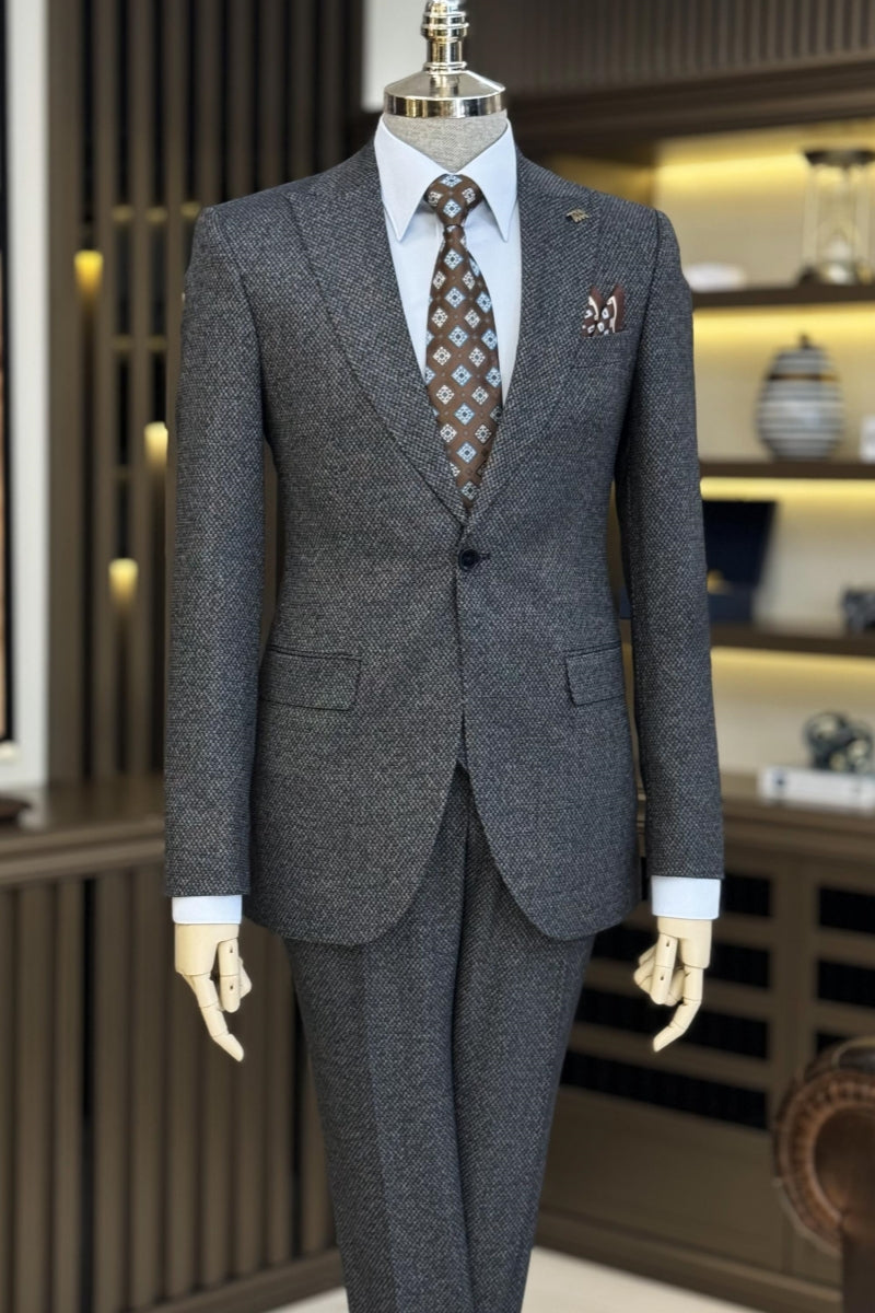 New Arrival Charcoal Gray 3 Pieces Best Fitted Formal Suits With Waistcoat