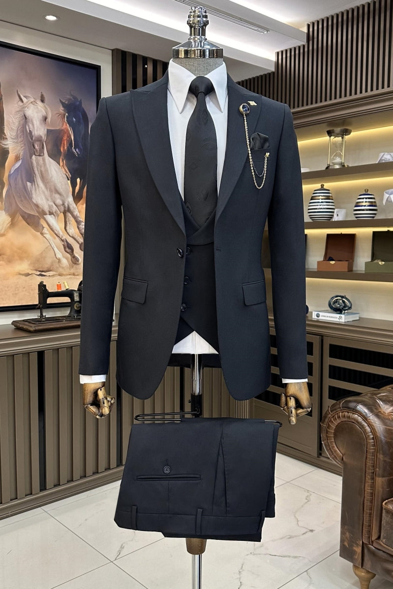 Classic Black 3 Pieces Slim Fitting Business Suits