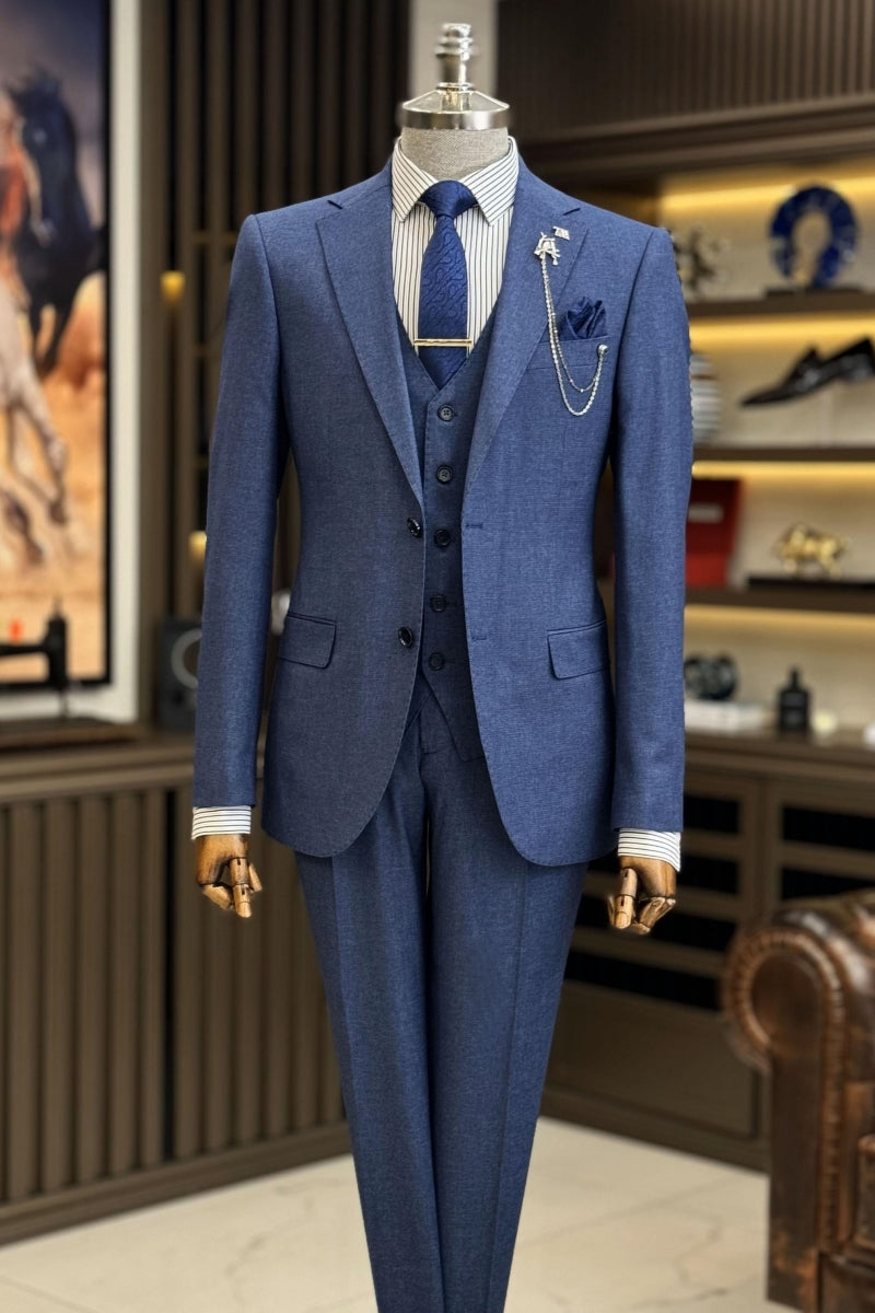 Close Fitting Navy Blue Notch Lapel 3 Pieces Business Suits