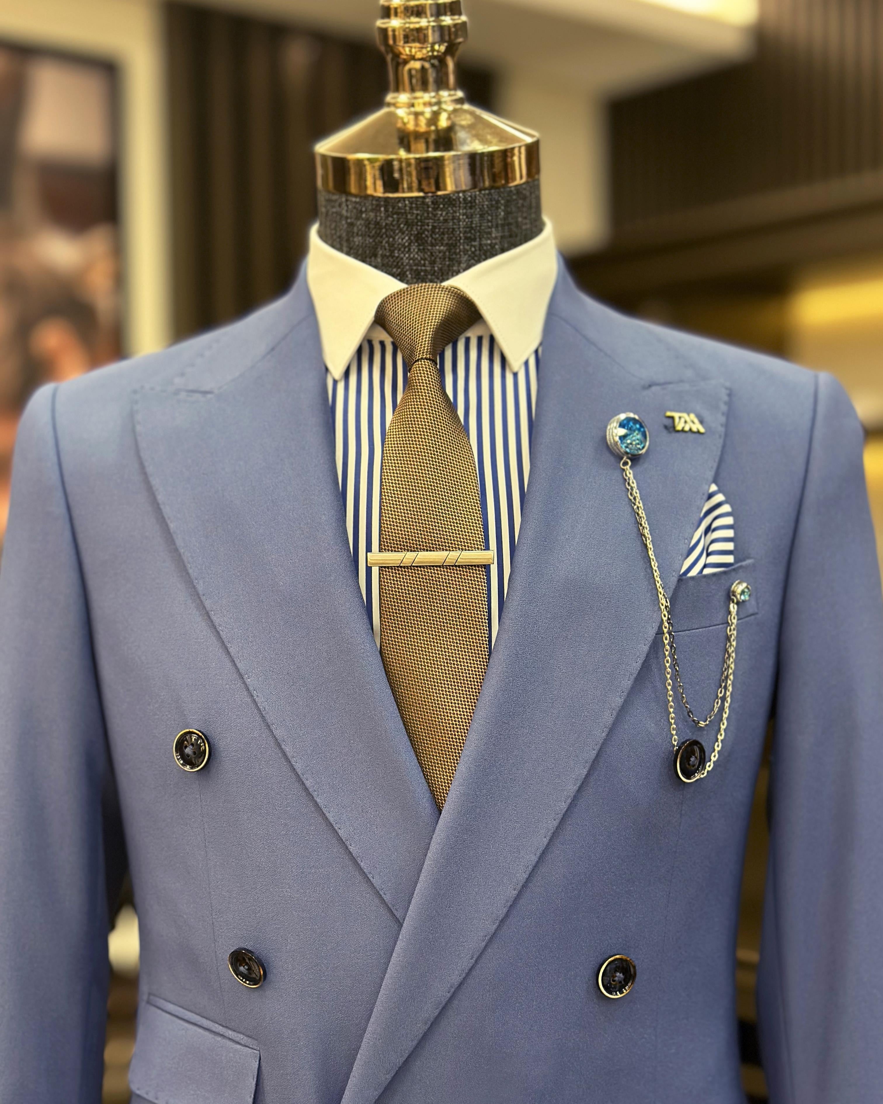 Fashion Light Blue Double Breasted Peaked Lapel Formal Suits