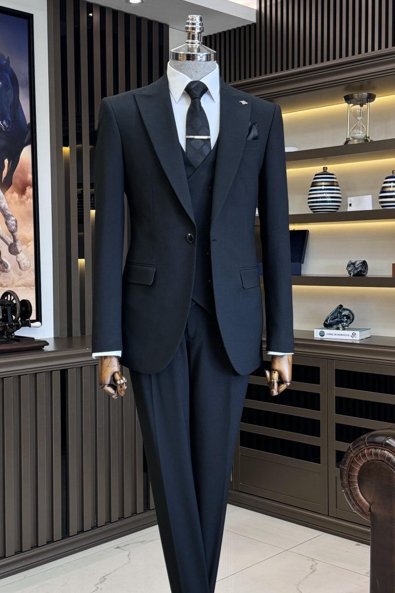 Formal Black 3 Pieces Peaked Lapel Close Fitting Business Suits