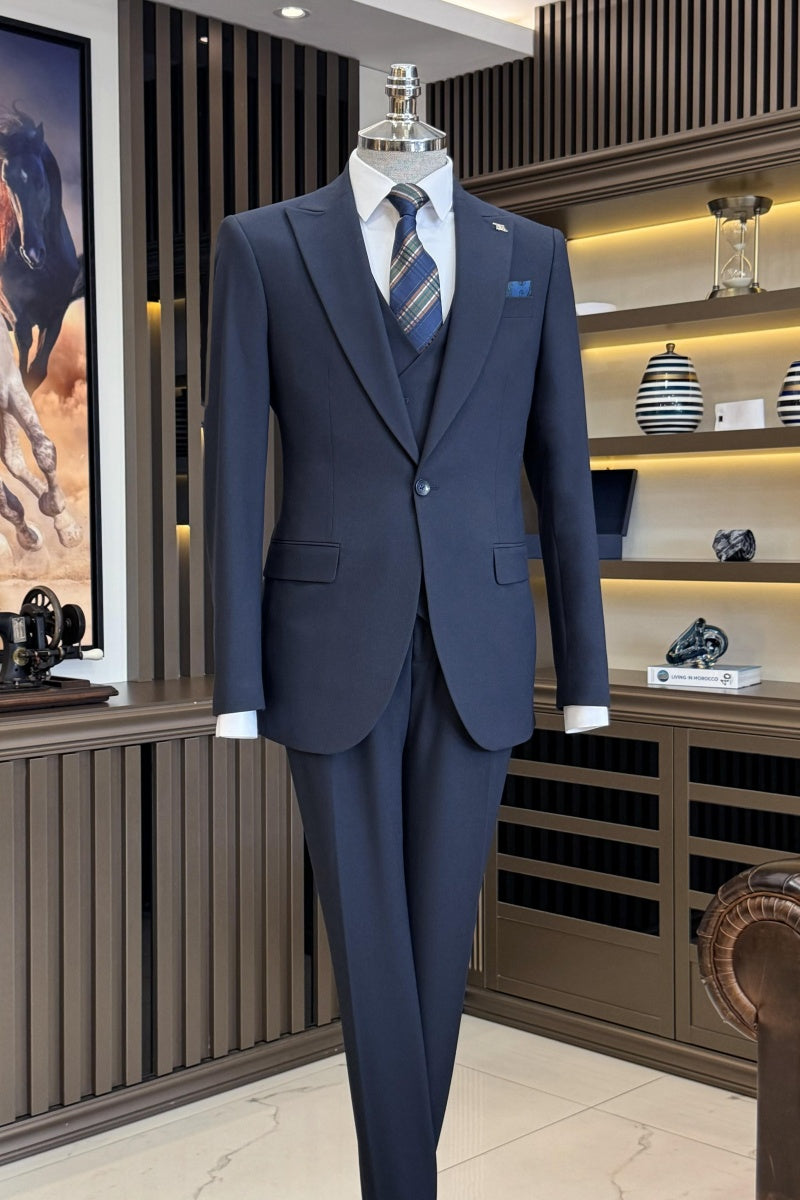 Newest Navy Blue Best Fitted 3 Pieces Business Suits