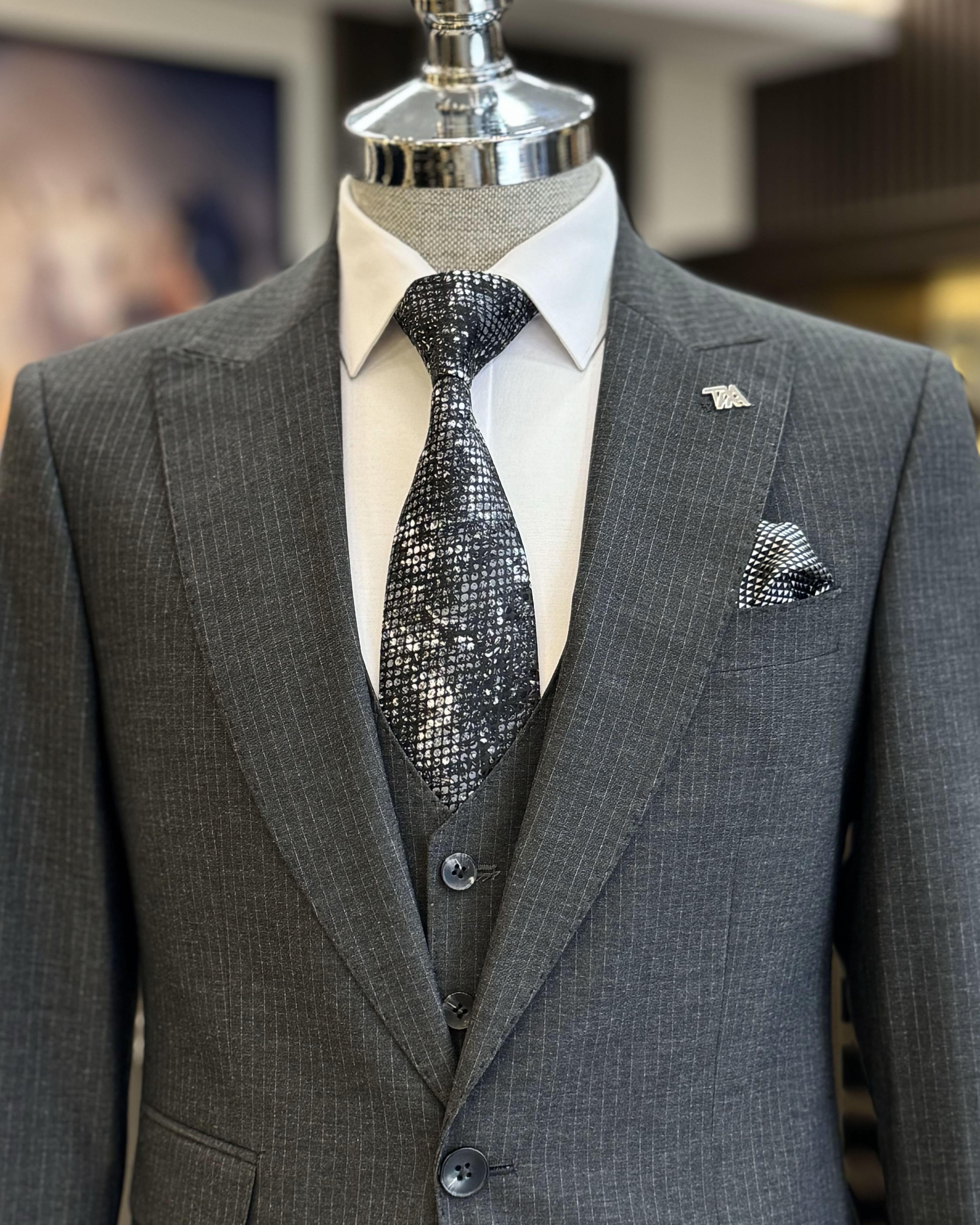 Newest 3 Pieces Dark Gray Pinstriped Peaked Lapel Business Suits