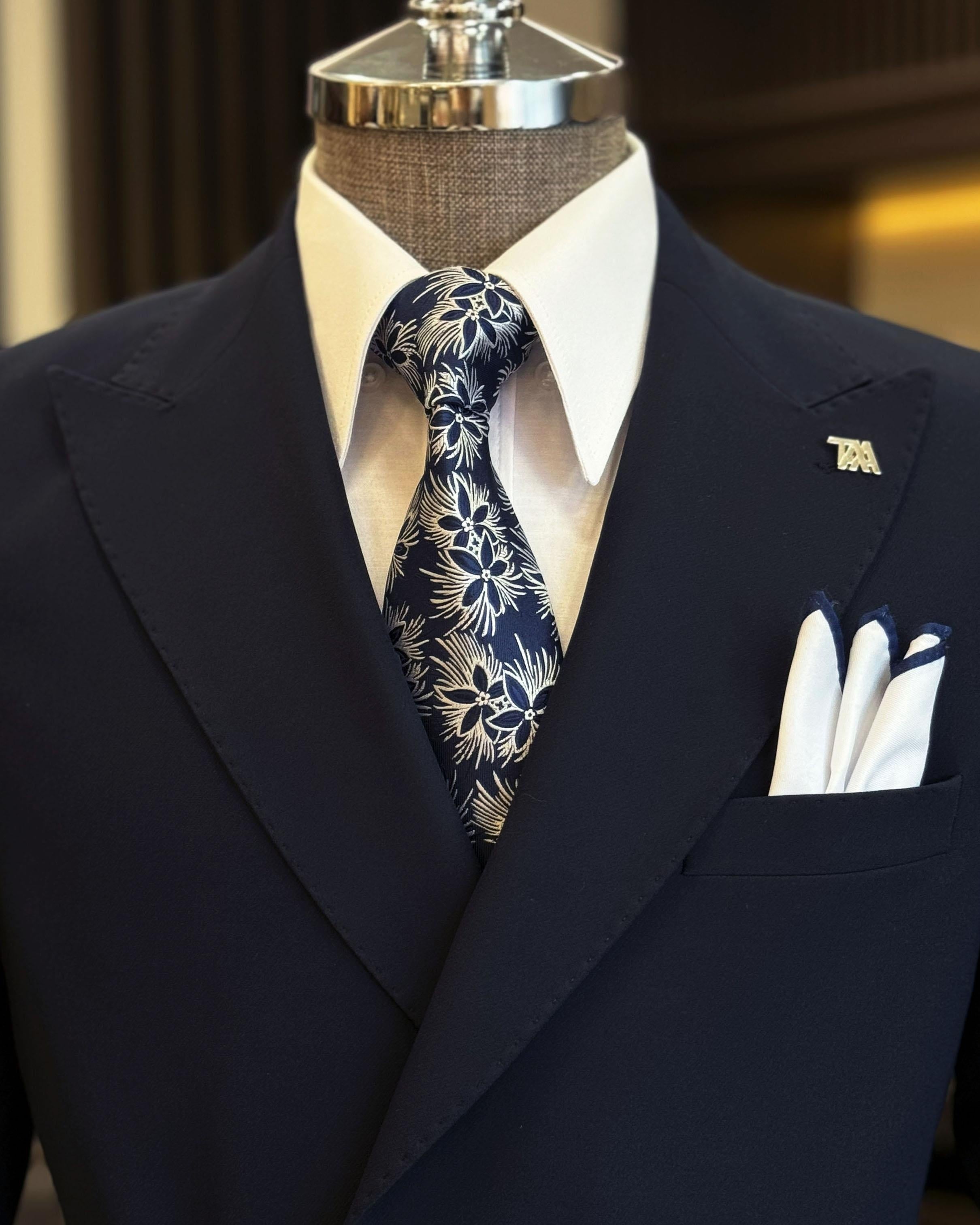 Chic Dark Navy Peaked Lapel Close Fitting Business Suits