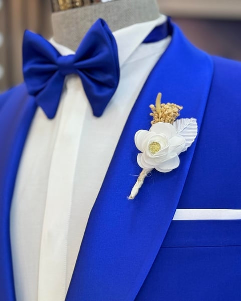 Gentle Royal Blue Shawl Lapel Wedding Suits With Waistcoat