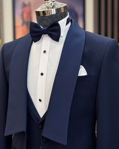 Dark Navy Slim Fit Shawl Lapel Wedding Suits With Waistcoat