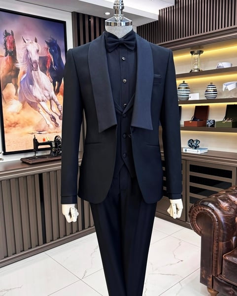 Best Fitted 3 Pieces Black Shawl Lapel Wedding Suits