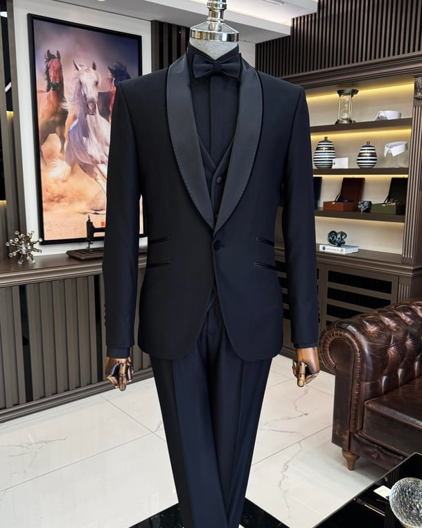 Stylish Black Shawl Lapel Wedding Suits With Waistcoat