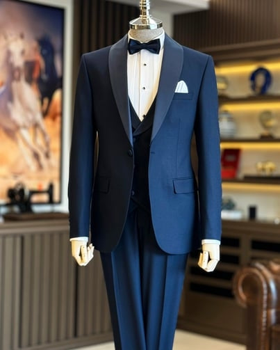 Trendy Dark Navy 3 Pieces Shawl Lapel Wedding Suits